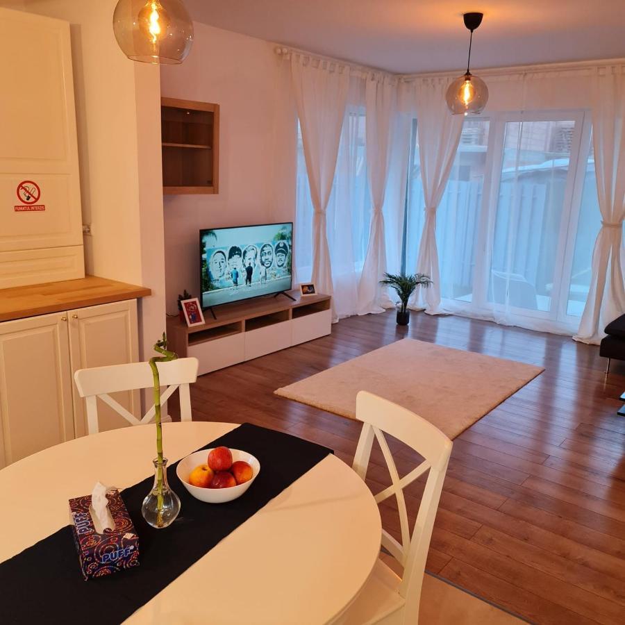 Galaxy Residence Villa Otopeni Kültér fotó