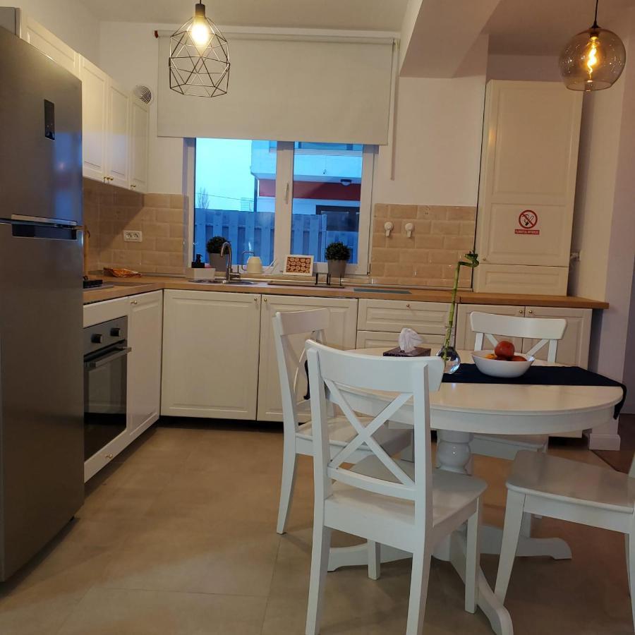 Galaxy Residence Villa Otopeni Kültér fotó
